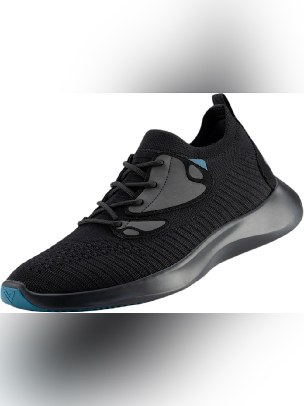 Vessi - Everyday Move Waterproof Sneaker, Mens Size 8, Black. Good condition